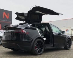 Аренда Тесла Икс в Минске