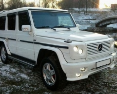 Mercedes G-Class white