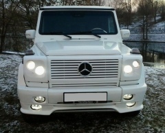 Mercedes G-Class white