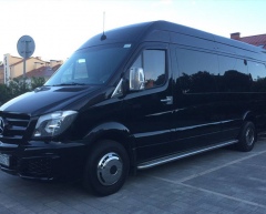 прокат микроавтобуса черного цвета
