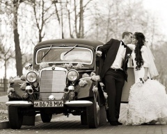 Аренда ретро авто Mercedes 170v