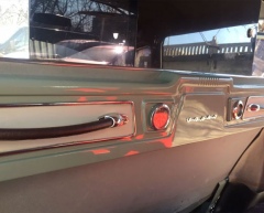 Аренда ретро авто газ 13 чайка