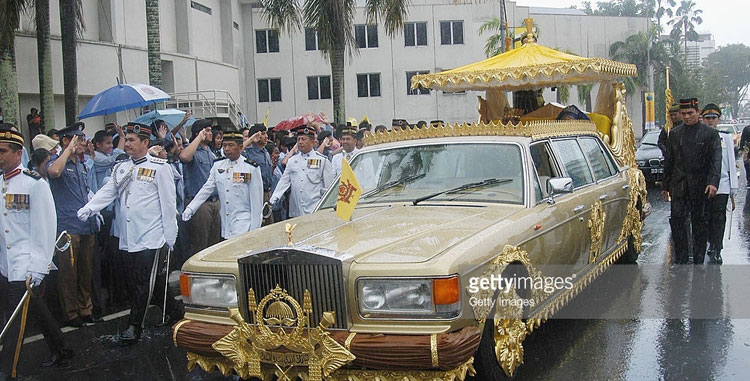 фото свадебного кортежа