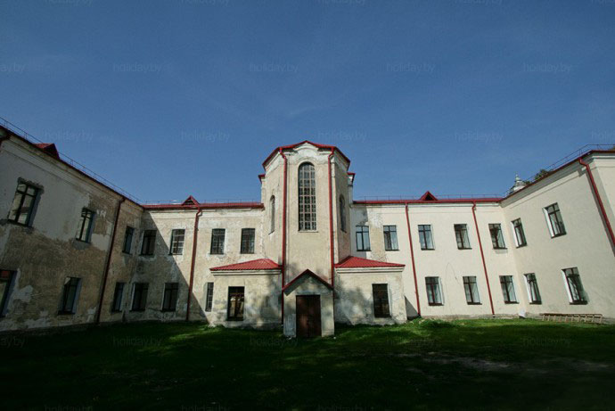 Призраки Мирского замка