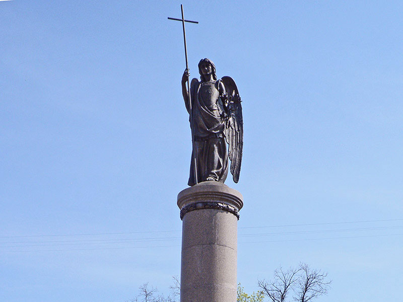 Памятник 1000-летию основания Бреста