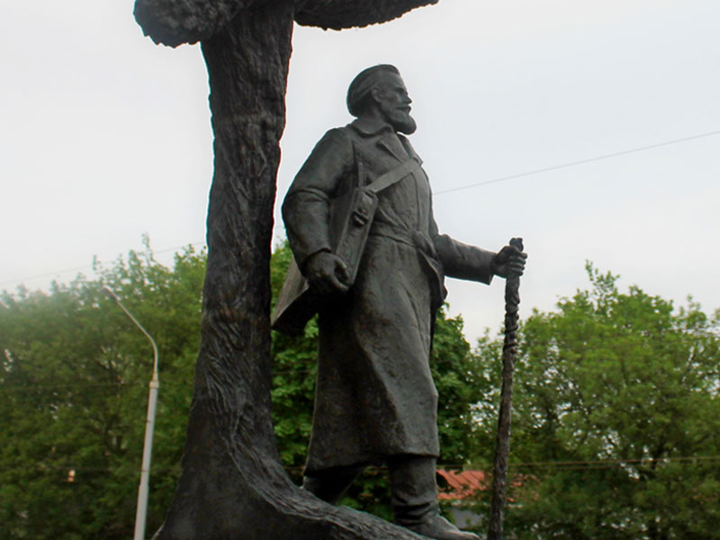 Памятник Язэпу Дроздовичу