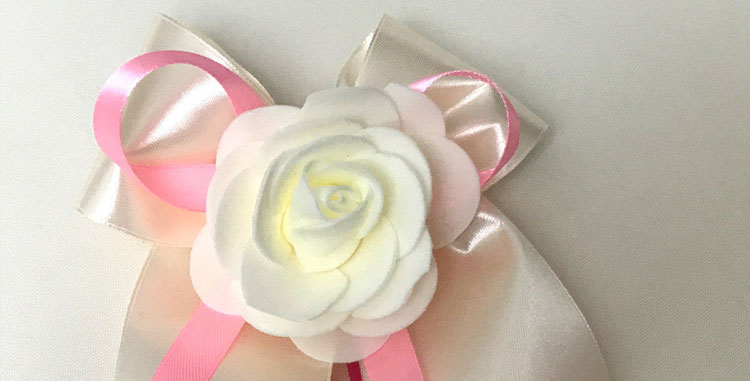 украшение ручки автомобиля бантом