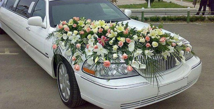 украшение ручки автомобиля искусственными цветами